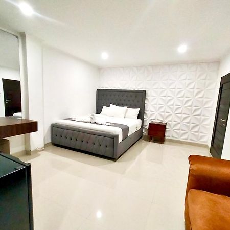 Carstenzs Home Kuta Kuta Lombok Extérieur photo