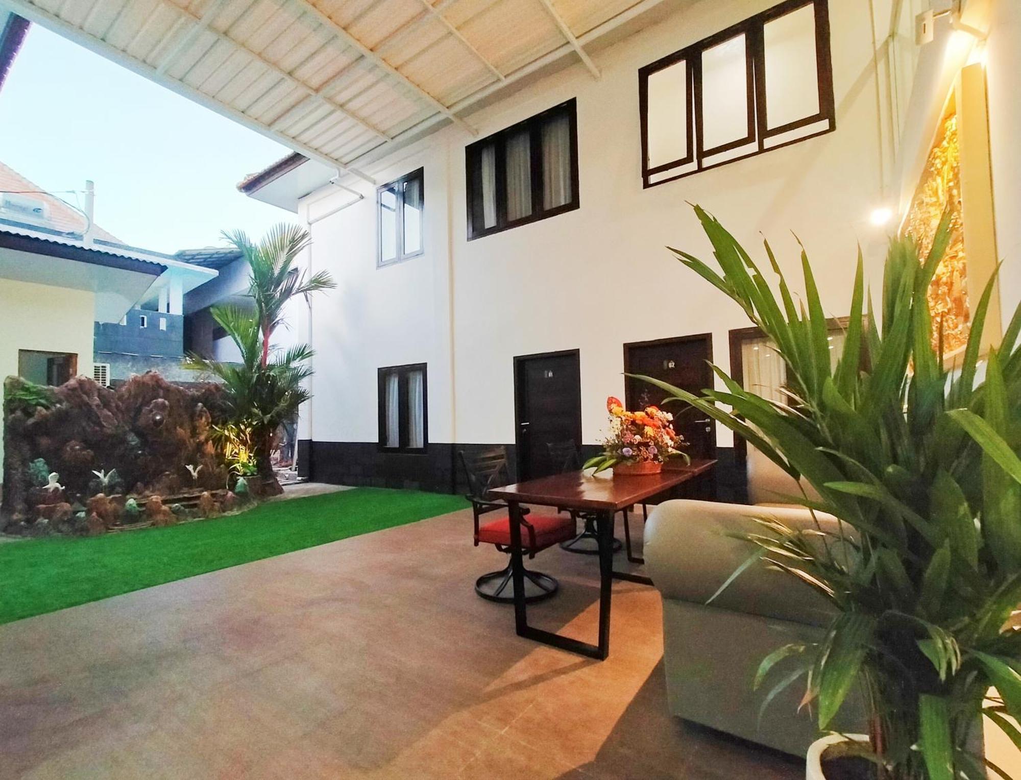 Carstenzs Home Kuta Kuta Lombok Extérieur photo