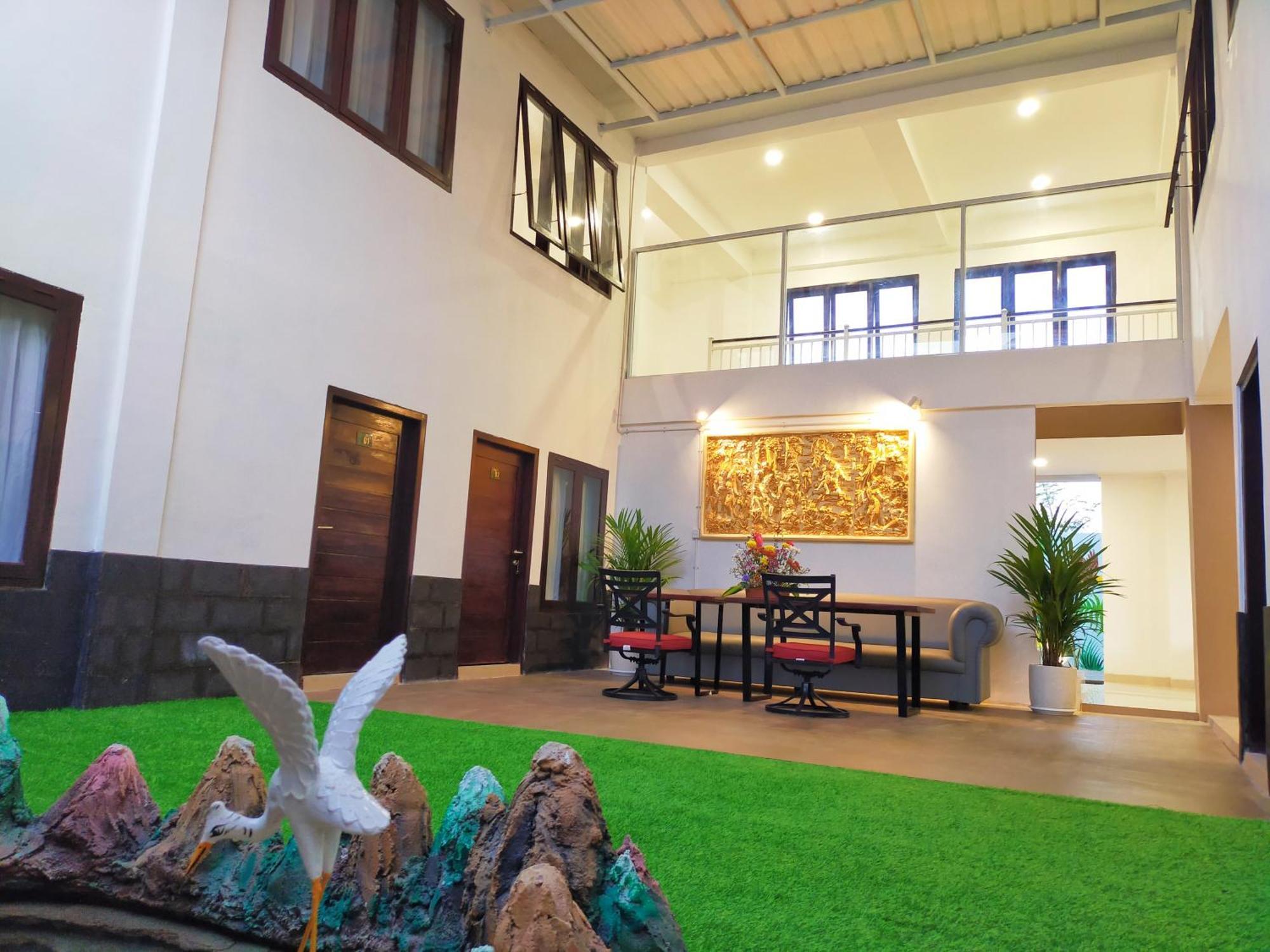 Carstenzs Home Kuta Kuta Lombok Extérieur photo
